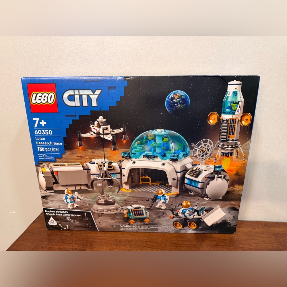🆕 LEGO City Space Port Lunar Research Base NASA inspired design